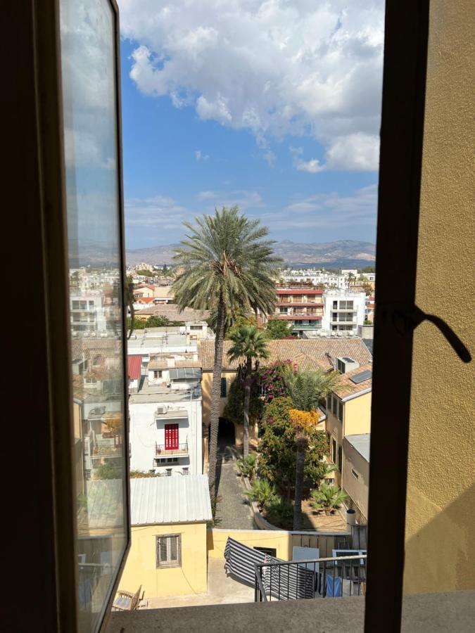Apartment Centre Sky Views
