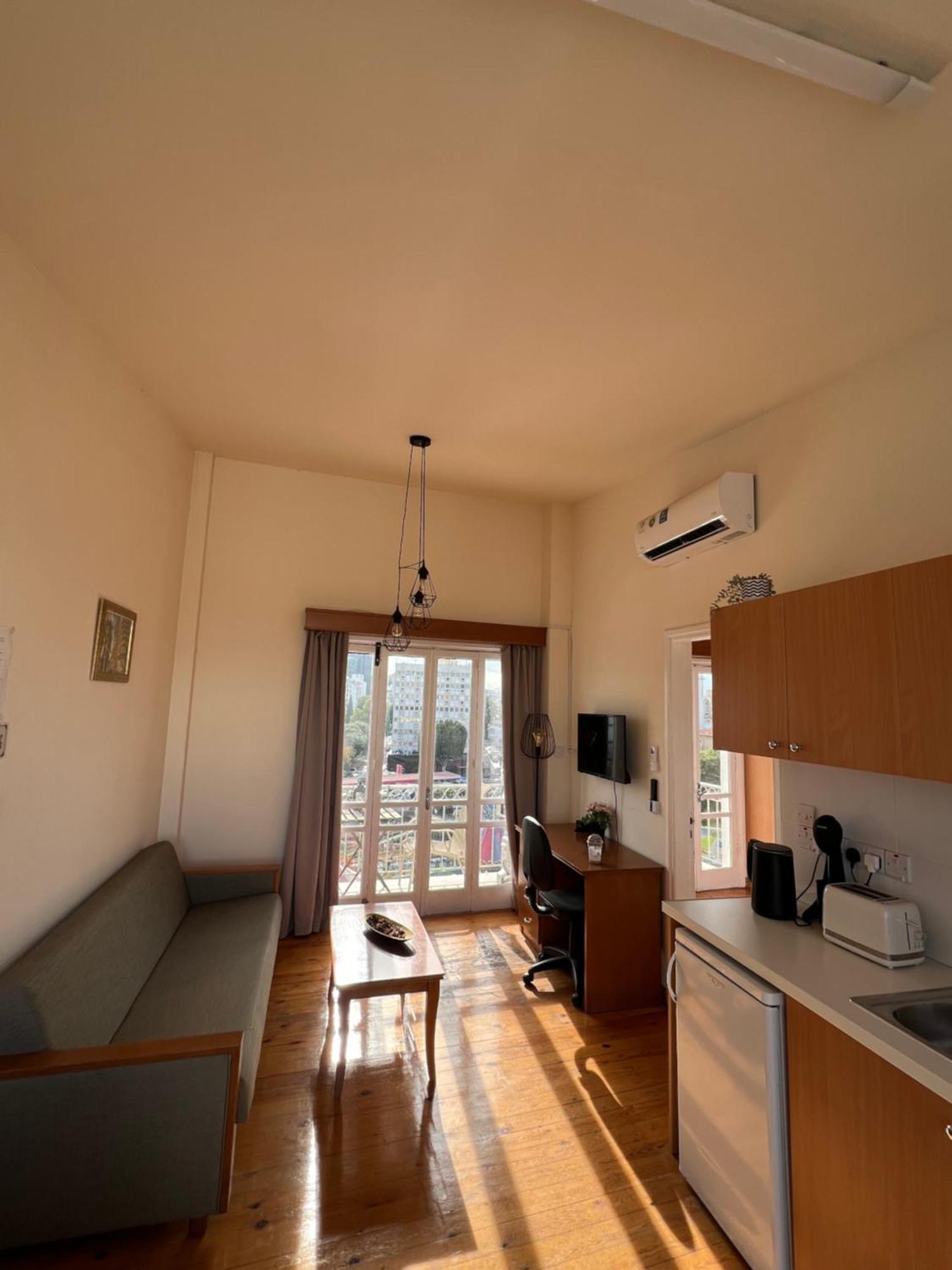 Apartment Centre Sky Views